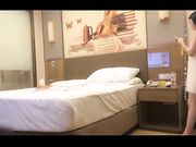 双飞两个身材很棒的模特