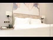 甜美嫩妹子啪啪，深喉口交翘起屁股后入