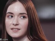 为了增进友谊，少女互换炮友