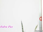 Isiah和他的最佳员工分享他鲜嫩多汁的私人助理