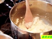 继姐妹为感恩节中出疯狂比赛