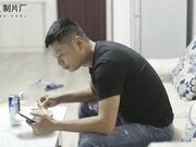 91CM母亲的新男友回家路上遇抢劫母亲新交热心男友