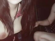 网红脸妹子夜晚驾车和炮友户外车震黑绳捆绑性感丁字裤