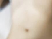 牛仔短裤贫乳美女特写深喉掰穴舔逼特别爽1