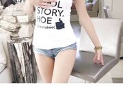 超级巨星莱利里德得到紧猫伸展和性交