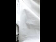 楼道刺激站炮 媳妇趴在窗口看着外面