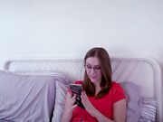 极品身材人妖拿鸡巴又撸又舔后入前插一顿操