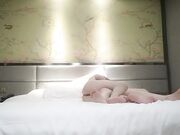 足浴会所三千元搞到的川妹子被草到不停爽叫