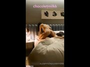 很高级的网红女神 魔鬼身材的韩国小骚货女神 很独特的翘臀蜜臀 一个拍摄两个操她