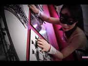 极骚兔宝宝浴缸里自慰雨中做爱 舔的受不了无套就开操爆精内射 把化妆台都操松了